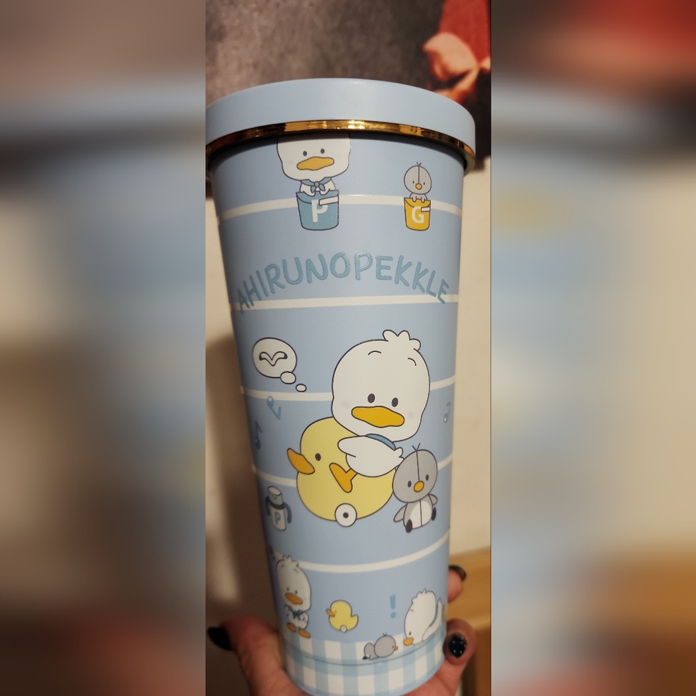 Pekkle sanrio tumbler New!